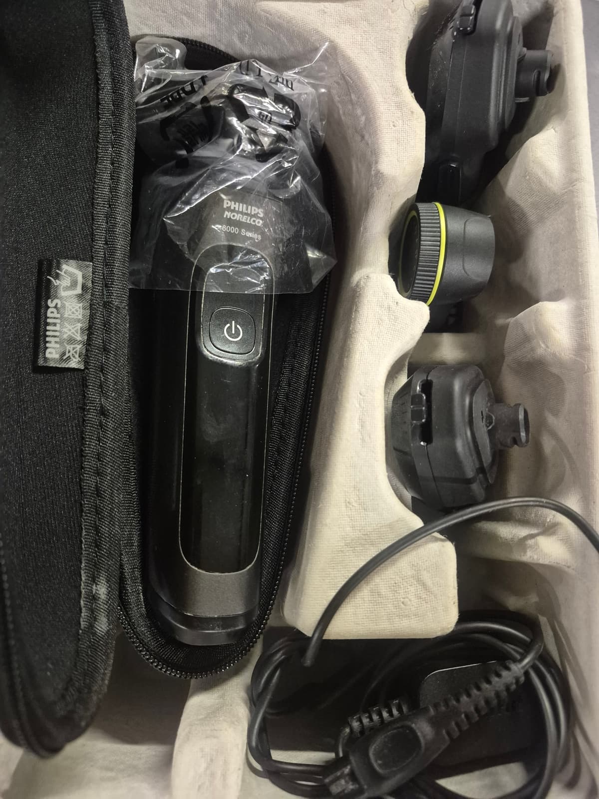 Philips Norelco Series 6000