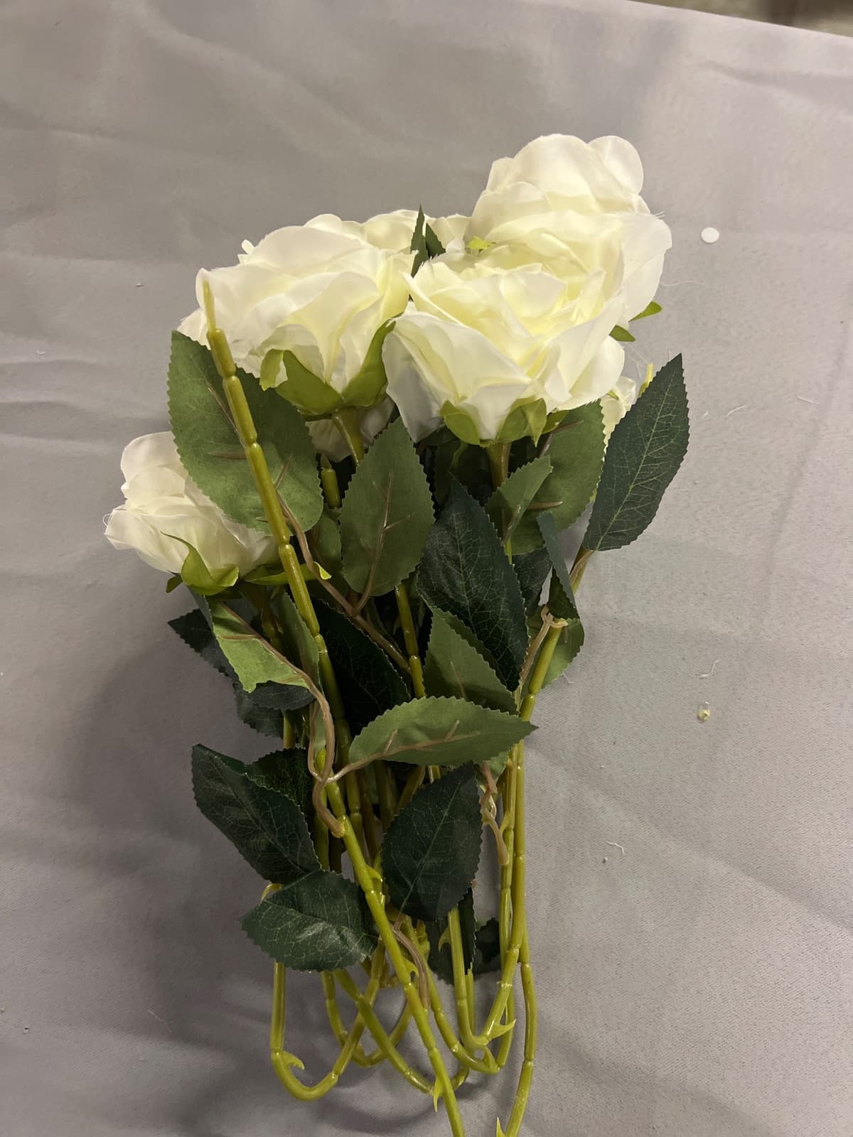10 Piece Fake Ivory Roses
