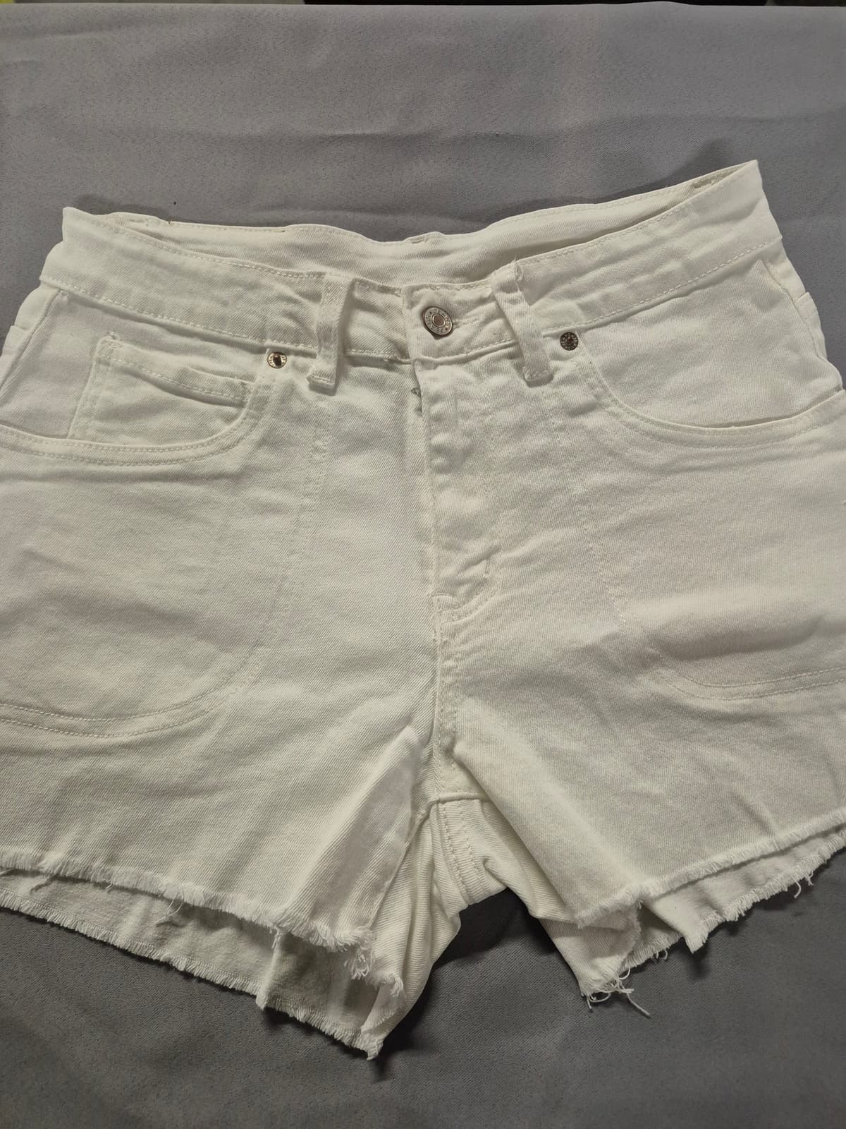 Women's White Jean Shorts (M)