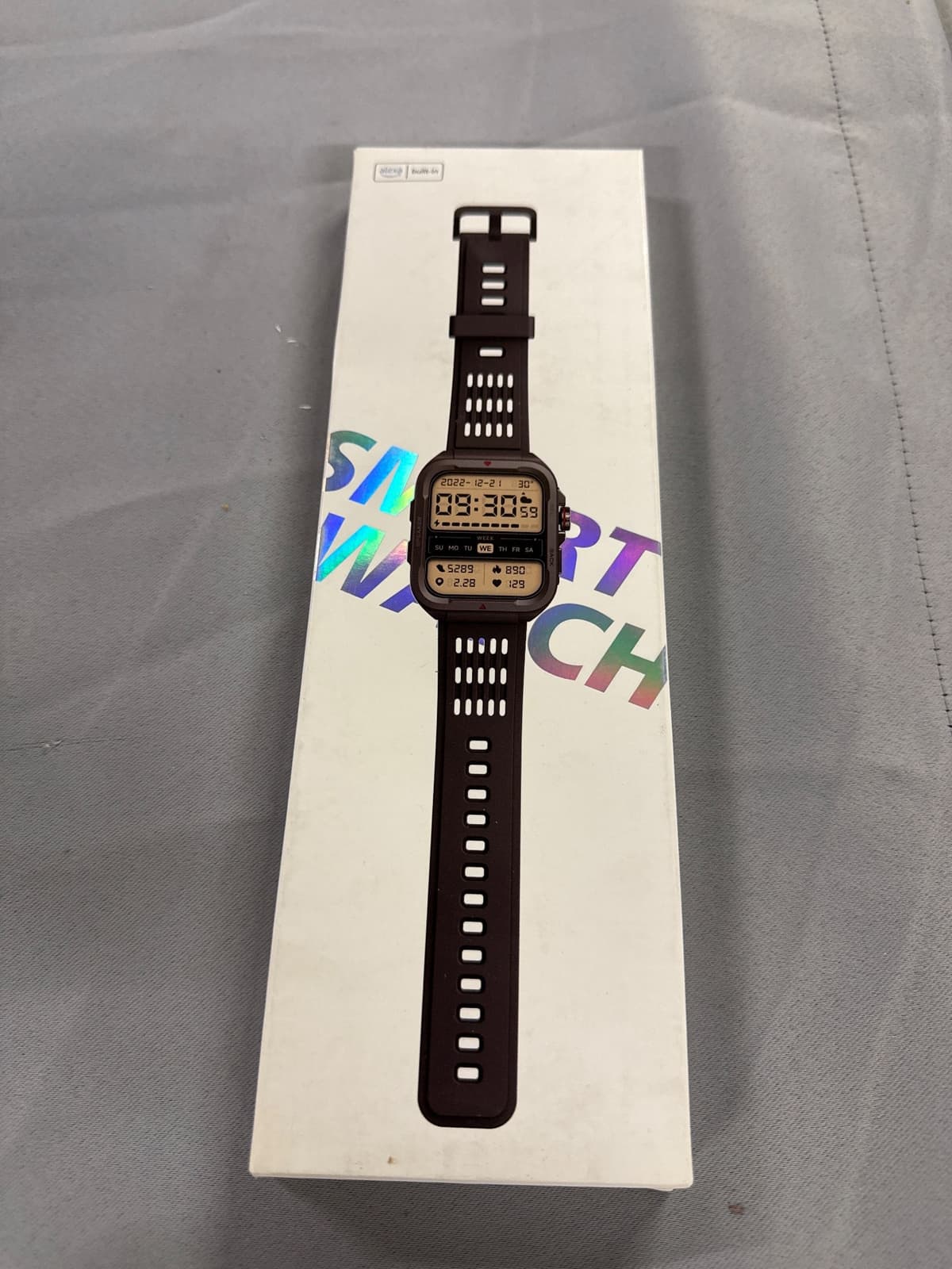 Smart Watch for Men-Women w/Alexa Built-in. Golden