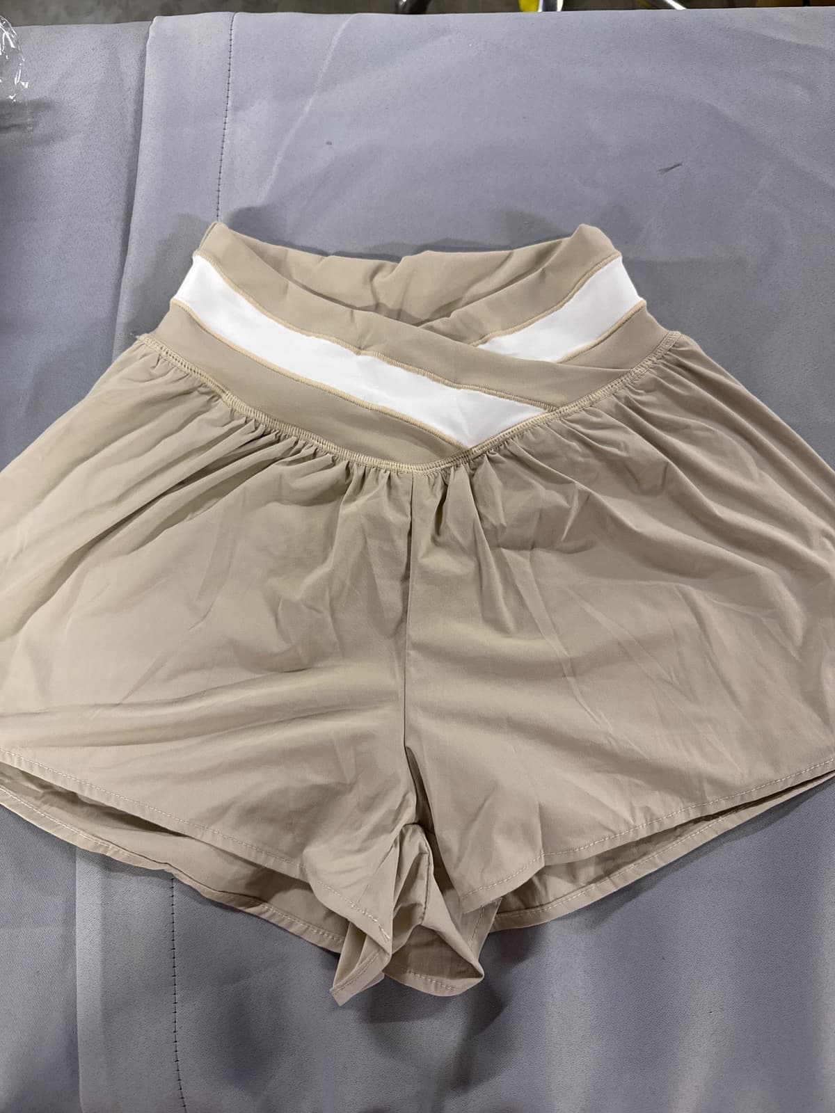 Running Shorts for Women Flowy 2 in 1 Tan (S)